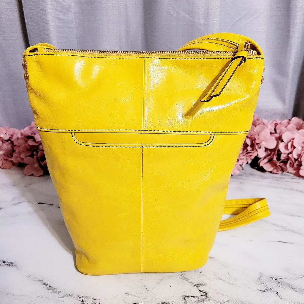 HOBO The Original Vintage Lemon Yellow Leather Bucket Crossbody/Shoulder Bag - Picture 7 of 11
